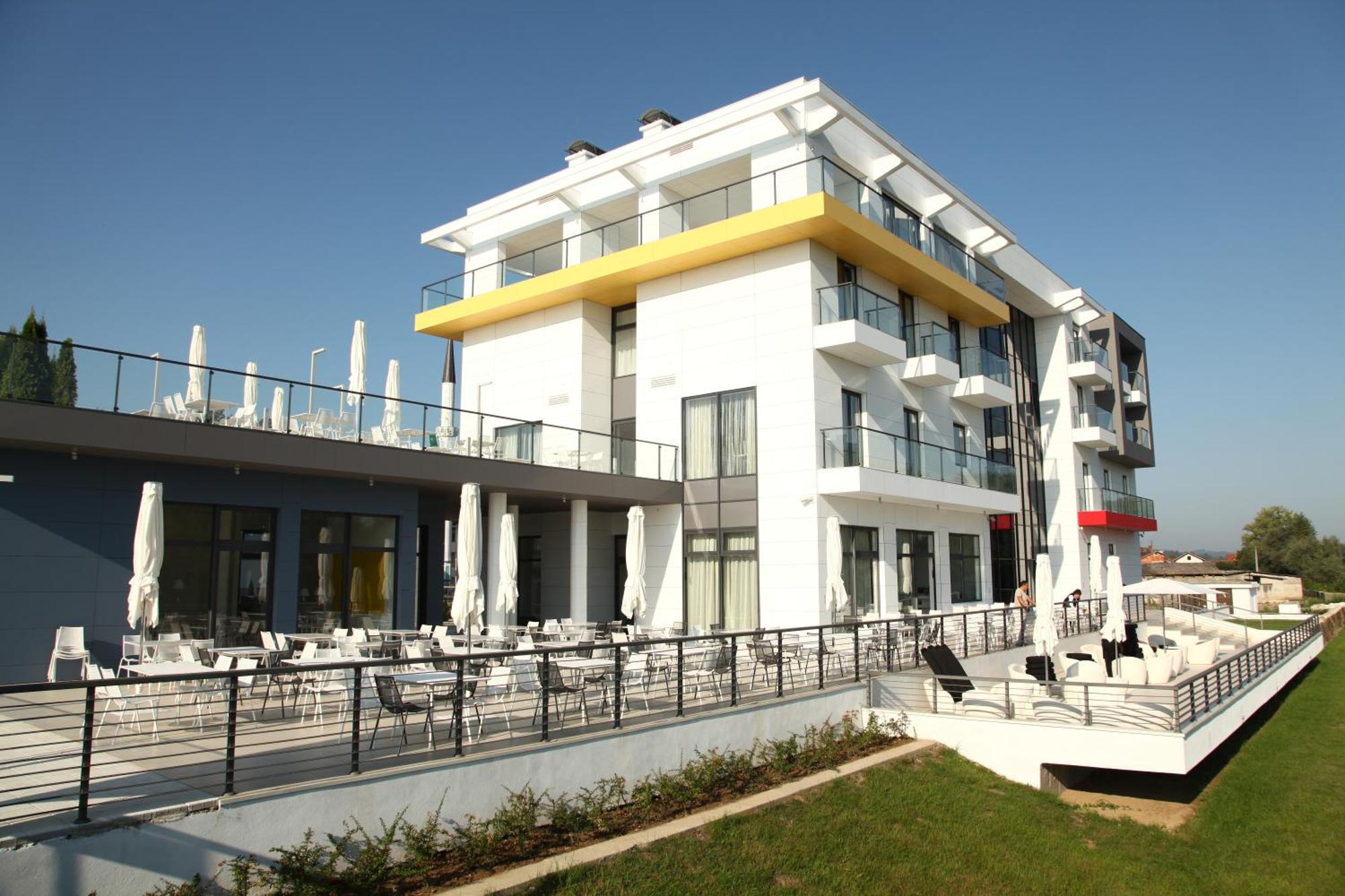 Zepter Hotel Bosanska Dubica Exterior foto